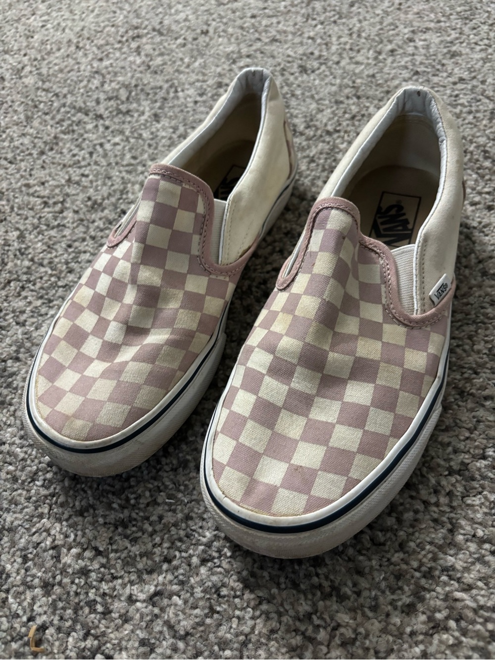Vans woman’s Classic Slip-On Checkerboard Sneakers - Pink/Cream